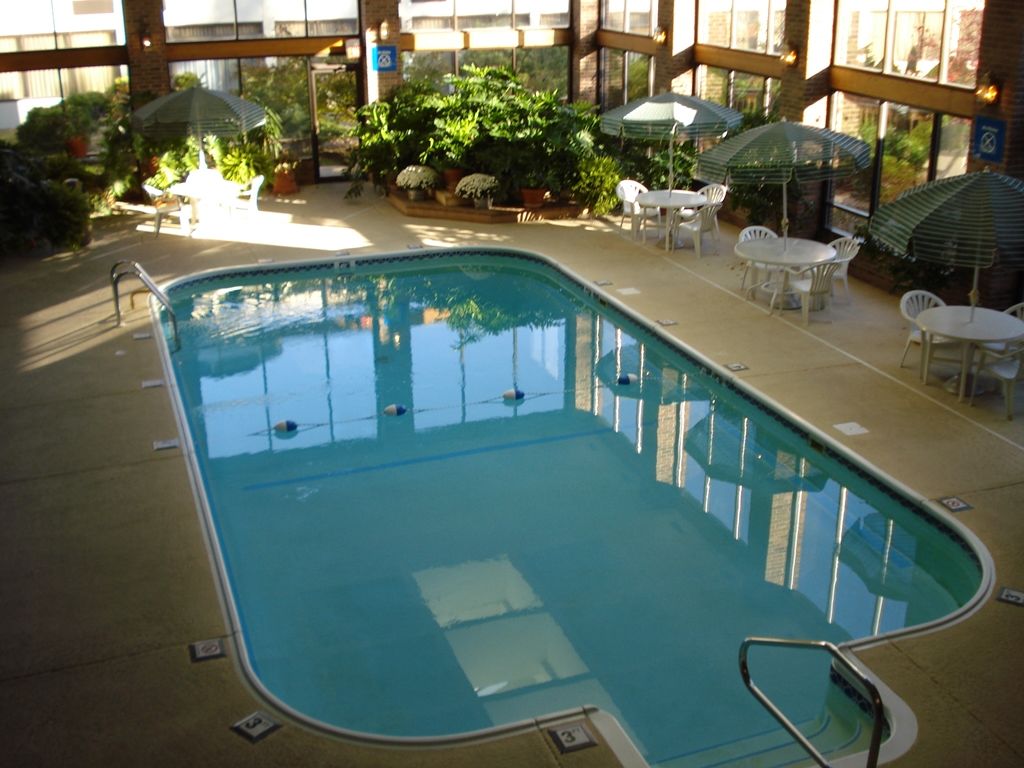 Magnuson Grand Hotel And Conference Center Raymond Konforlar fotoğraf